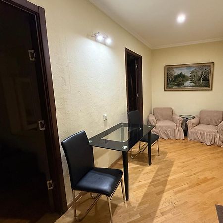 Paradise Hotel Τυφλίδα Δωμάτιο φωτογραφία
