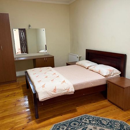 Paradise Hotel Τυφλίδα Δωμάτιο φωτογραφία