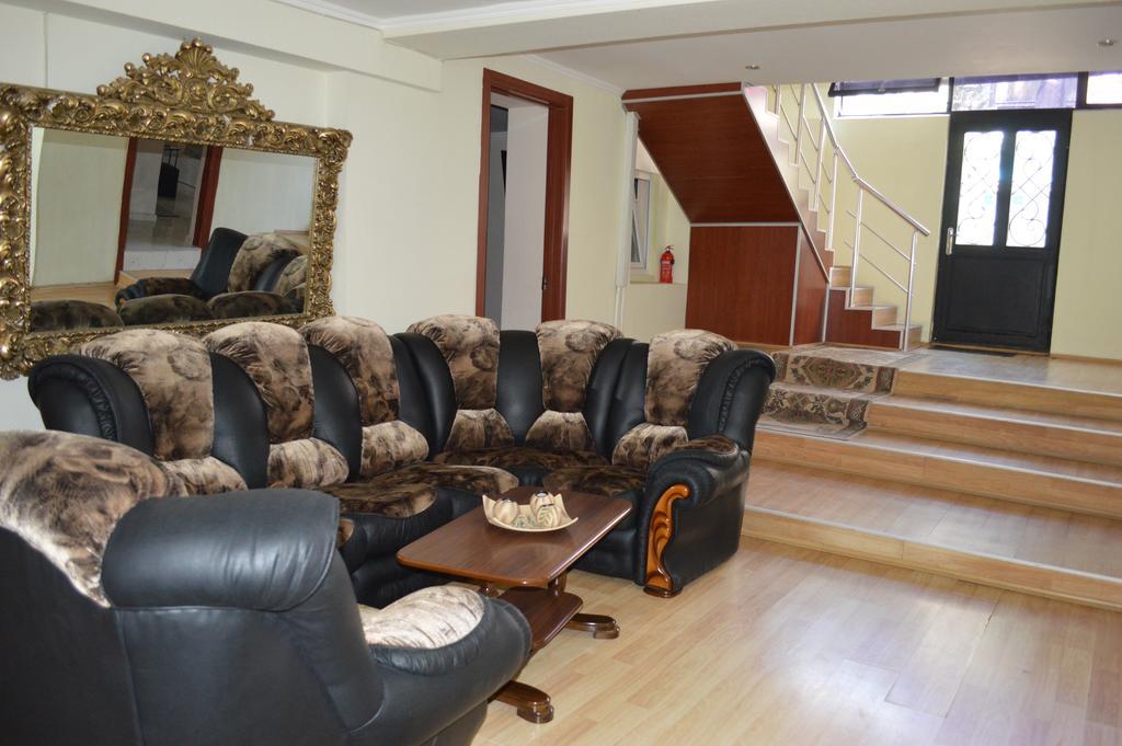 Paradise Hotel Τυφλίδα Εξωτερικό φωτογραφία
