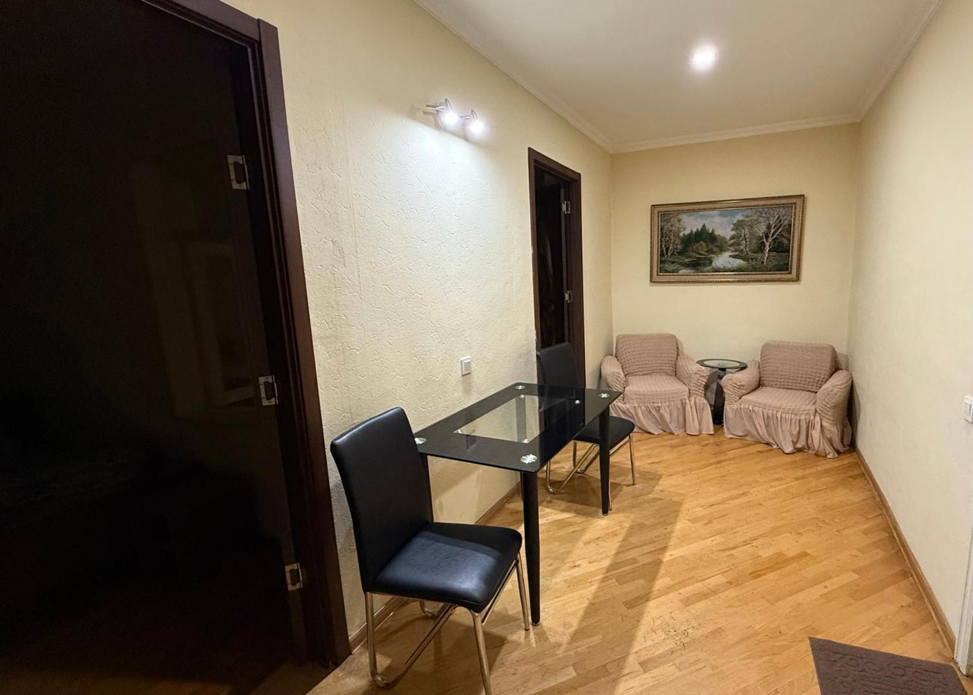 Paradise Hotel Τυφλίδα Δωμάτιο φωτογραφία