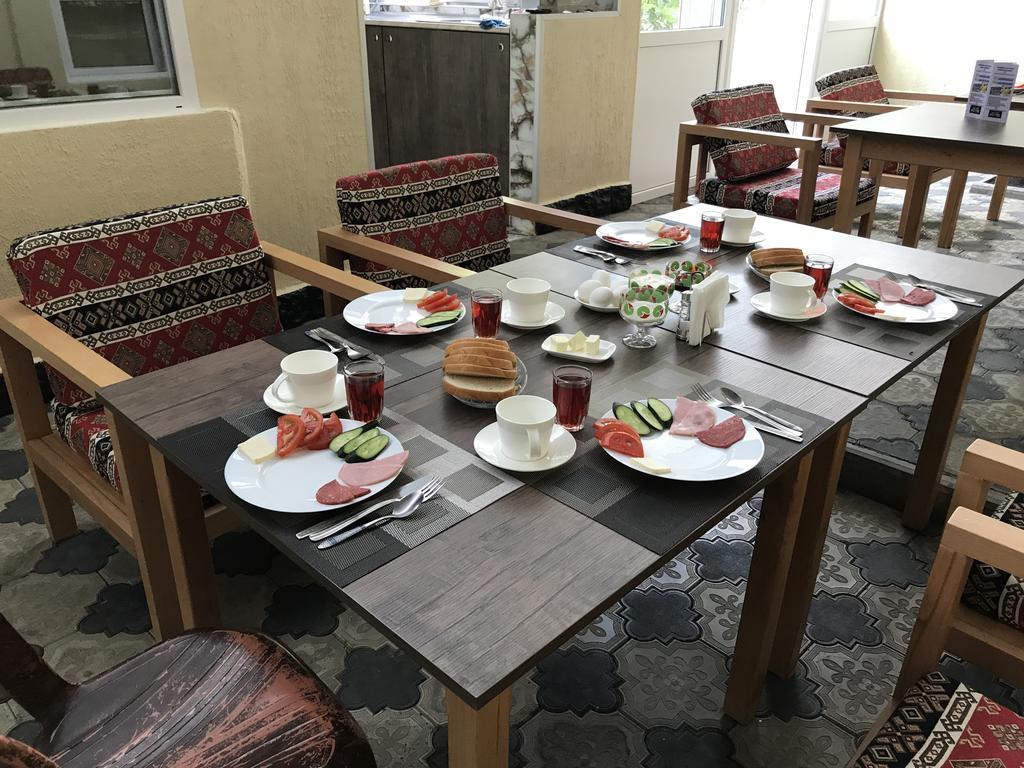 Paradise Hotel Τυφλίδα Εξωτερικό φωτογραφία