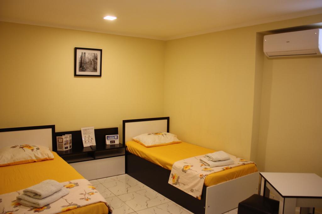 Paradise Hotel Τυφλίδα Εξωτερικό φωτογραφία