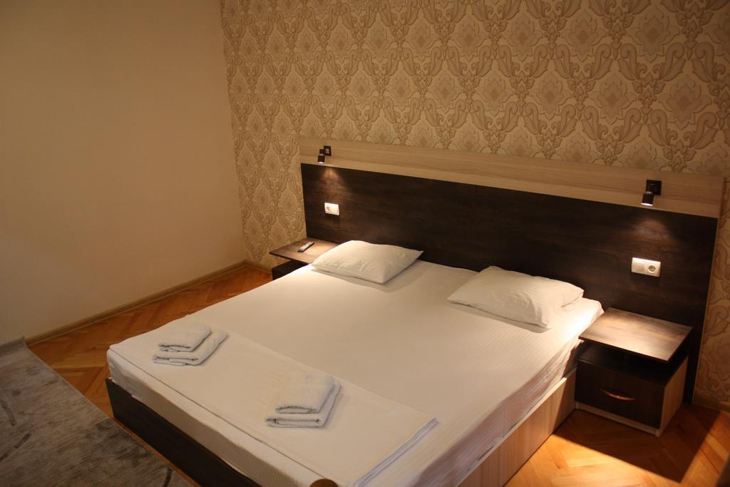 Paradise Hotel Τυφλίδα Εξωτερικό φωτογραφία