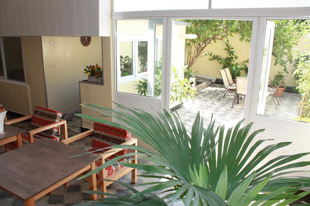 Paradise Hotel Τυφλίδα Εξωτερικό φωτογραφία