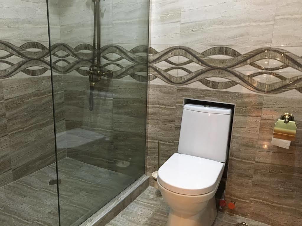 Paradise Hotel Τυφλίδα Εξωτερικό φωτογραφία