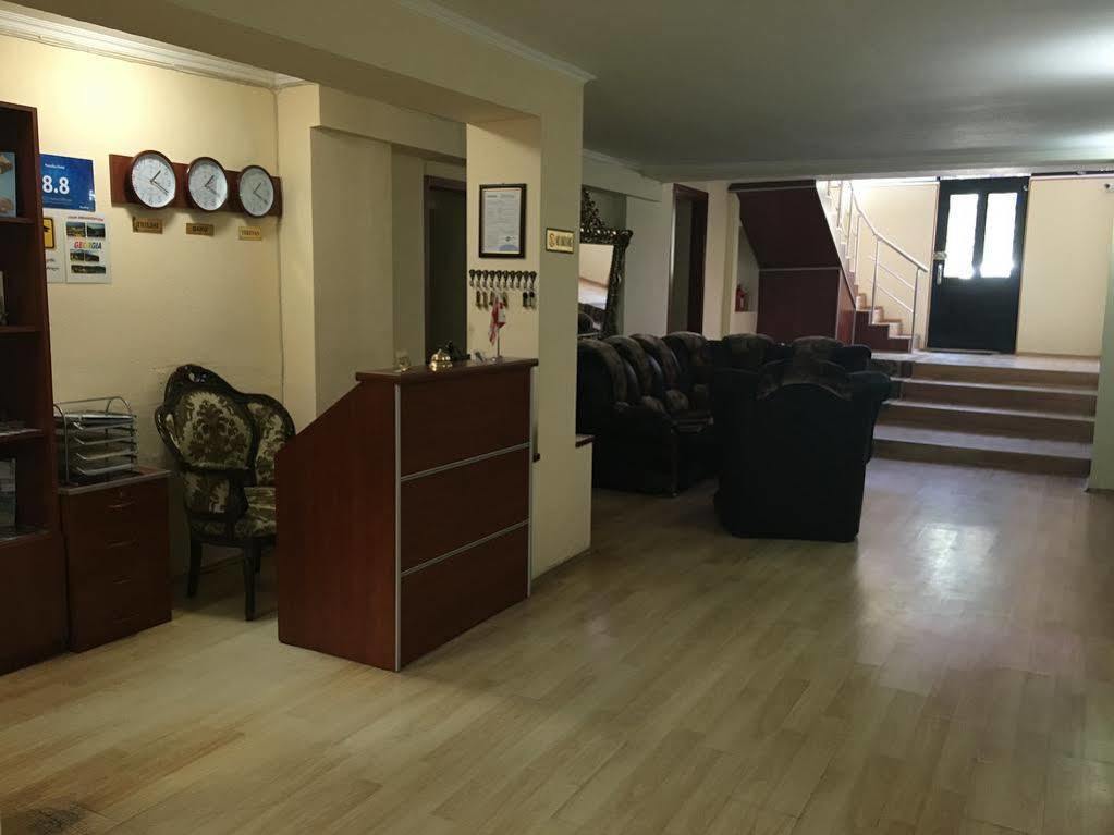 Paradise Hotel Τυφλίδα Εξωτερικό φωτογραφία