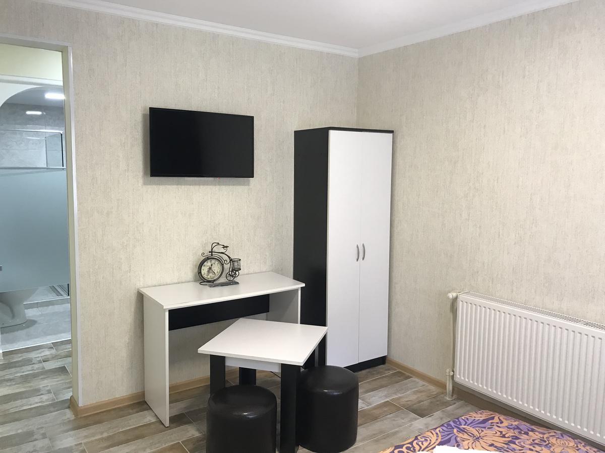 Paradise Hotel Τυφλίδα Εξωτερικό φωτογραφία